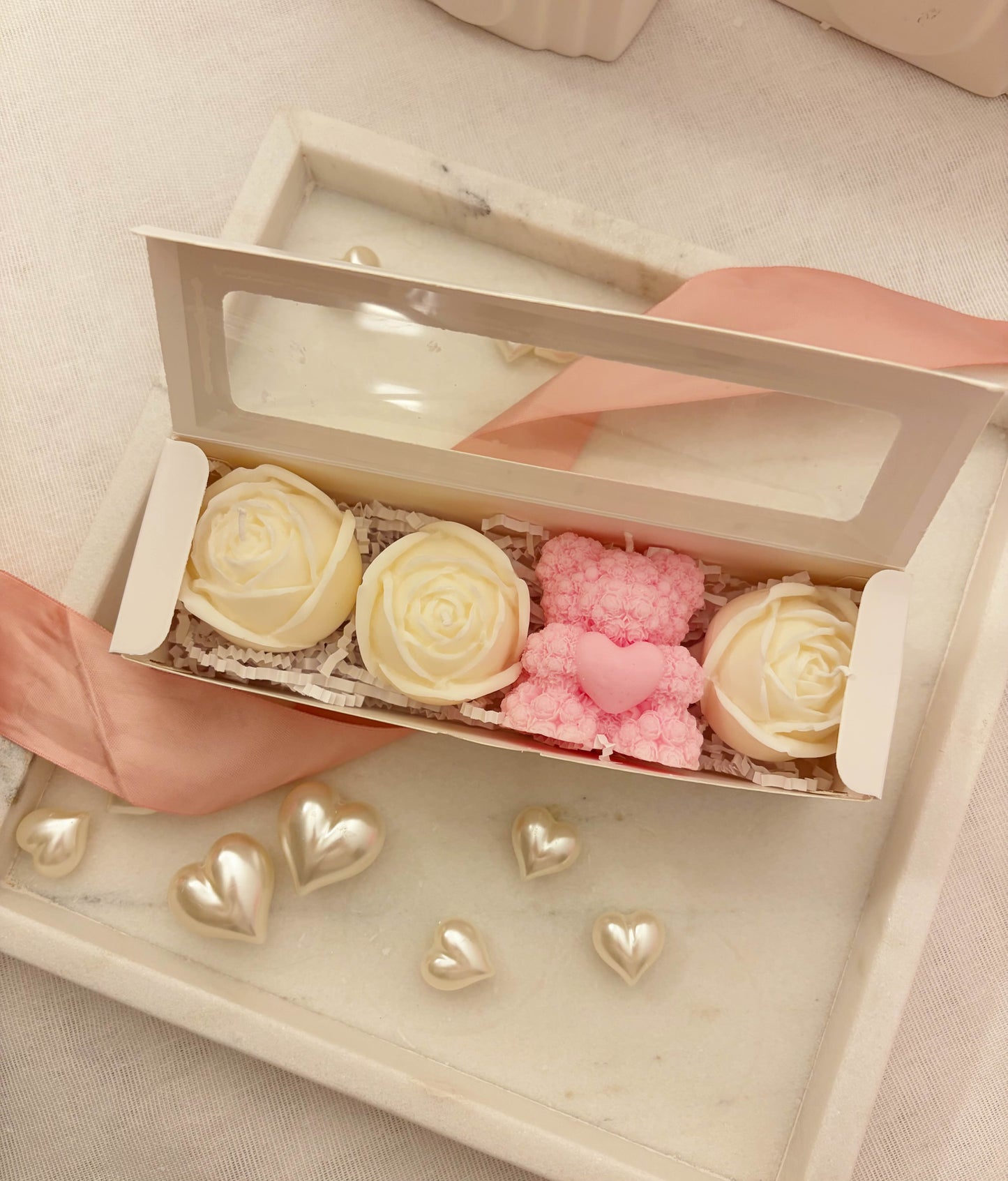 Handcrafted Flower Candle Gift Box – A Gift for Every Occasion