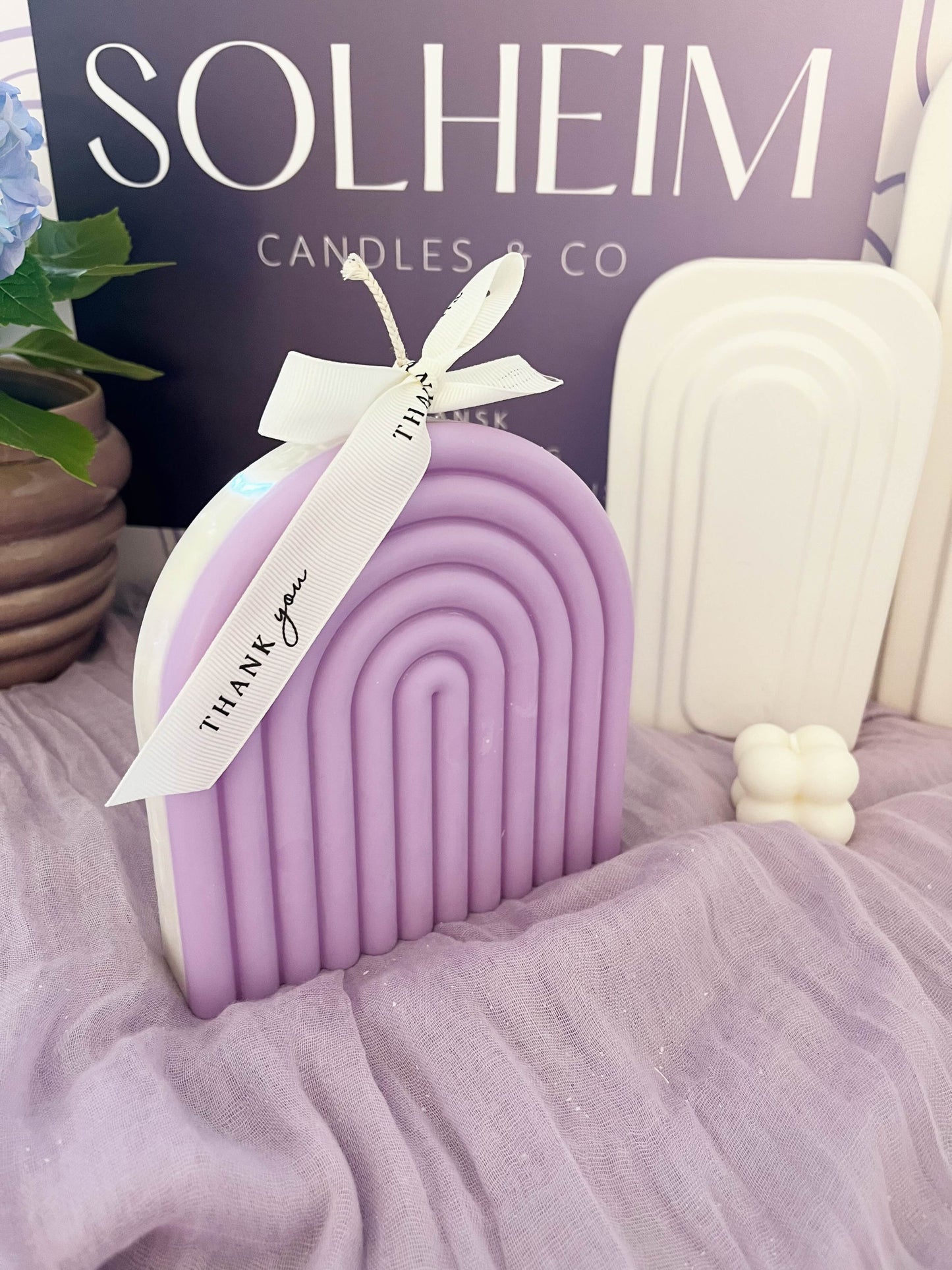 Arch Sculpture Candle